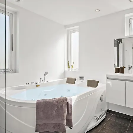 Gorgeous In With Sauna Casa vacanze *